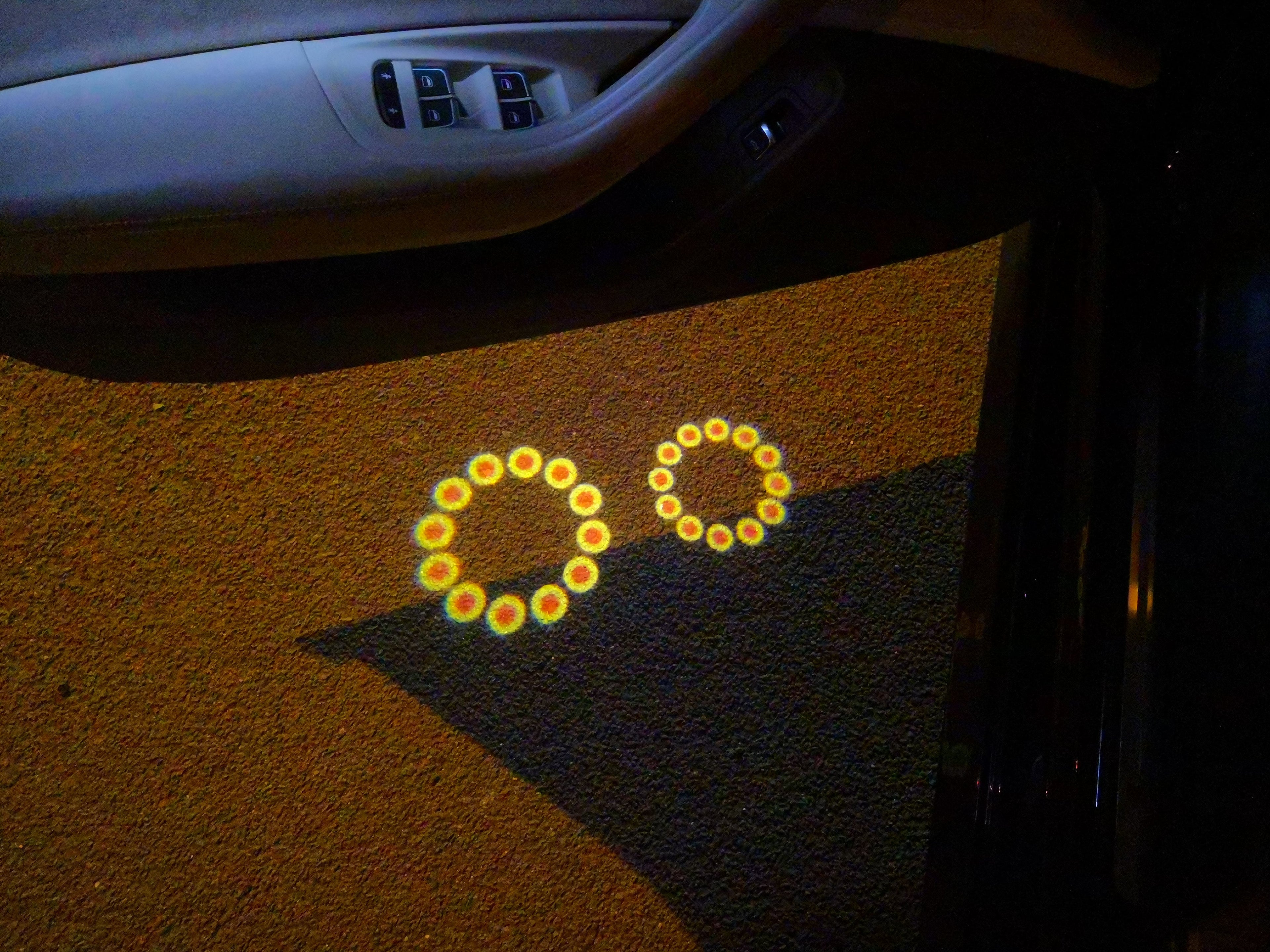 NISSAN GTR R35 LOGO PROJECTOT LIGHTS Nr.08  (quantity 1 = 2 Logo Films /2 door lights）