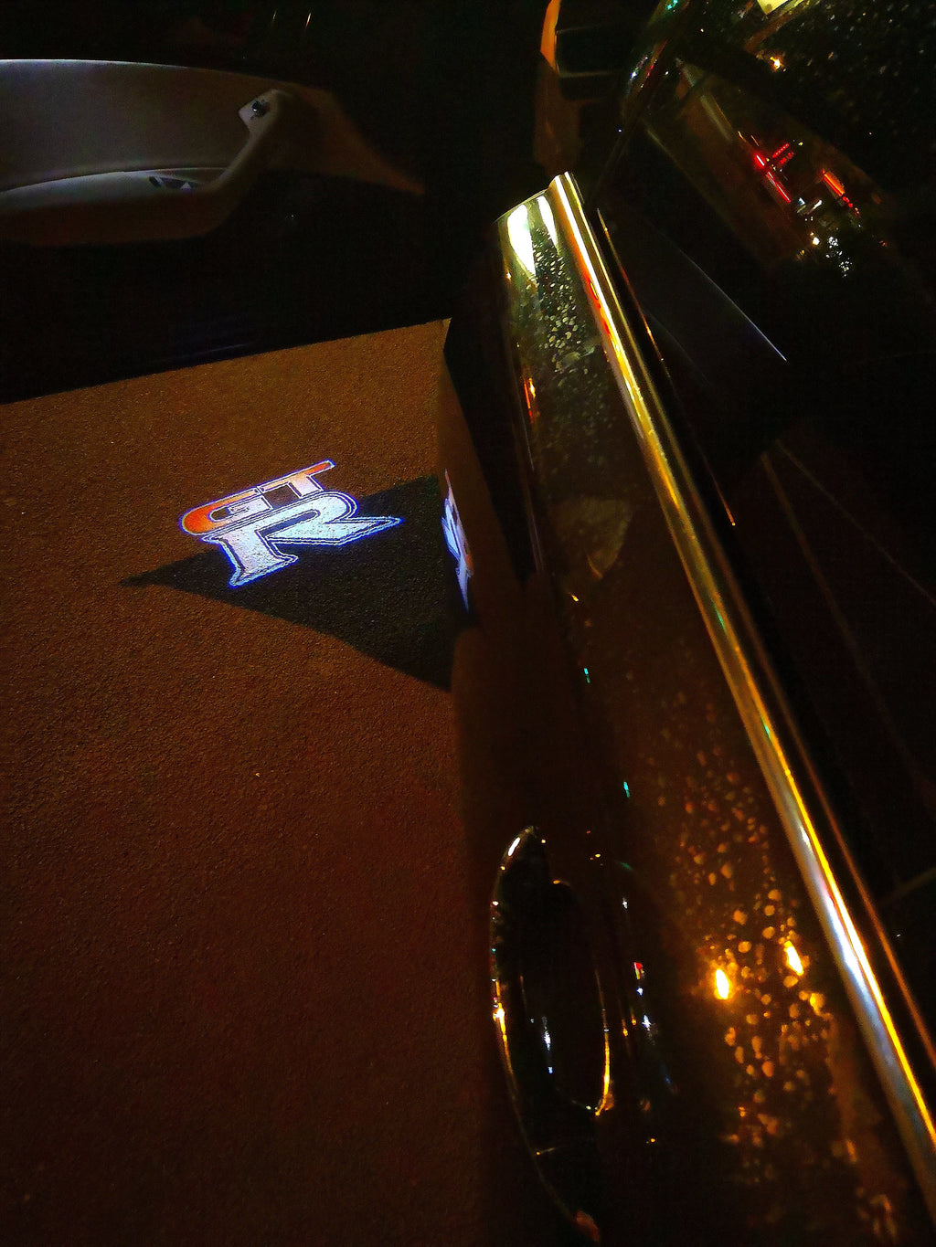 NISSAN GTR R35 LOGO PROJECTOT LIGHTS Nr.06  (quantity 1 = 2 Logo Films /2 door lights）