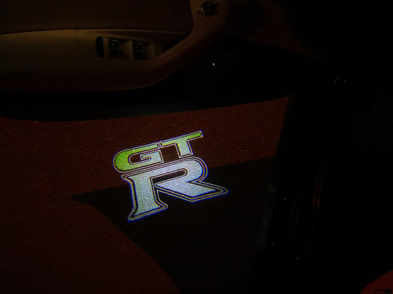 GTR-R35 LOGO PROJECTOT LIGHTS Nr.07 (quantità 1 = 2 pellicole logo /2 luci porta） 