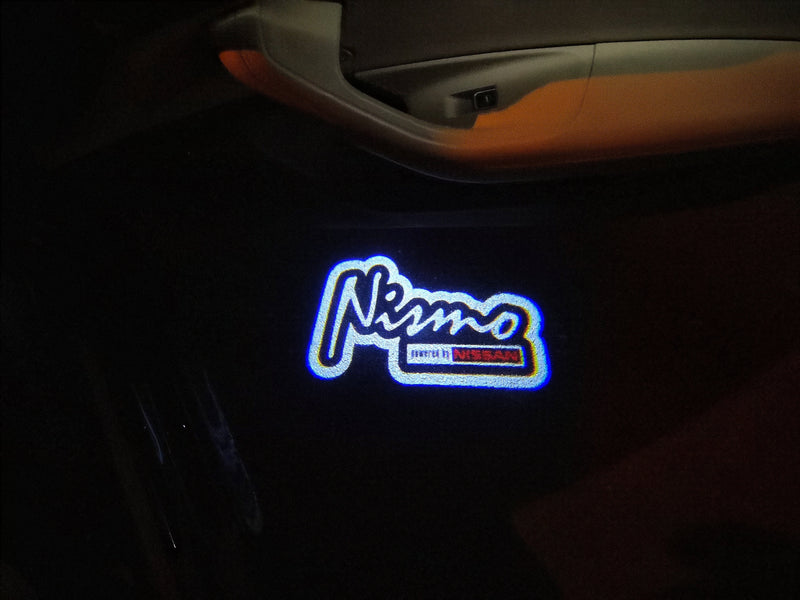 NISMO LOGO PROJECTOT LIGHTS Nr.10 (quantità 1 = 2 pellicole con logo/2 luci per porta）