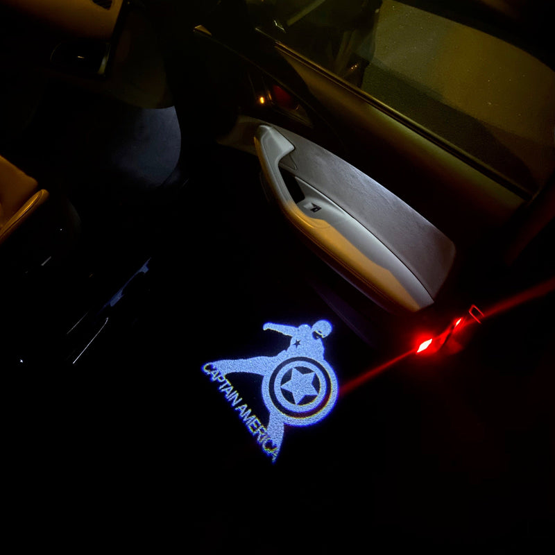 Luci per porte con logo Capitan America Nr.248 (quantità 1 = 2 pellicole con logo /2 luci per porte)Logo degli eroi Marvel