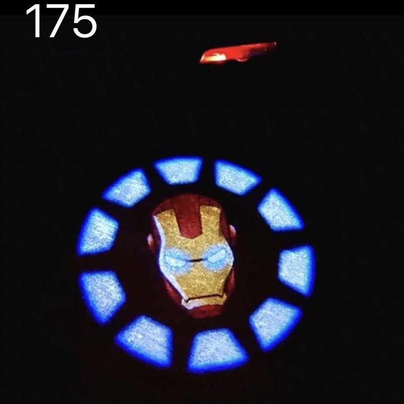 Luci per porte con logo Iron Man Nr.214 (quantità 1 = 2 pellicole con logo /2 luci per porte)Logo degli eroi Marvel 