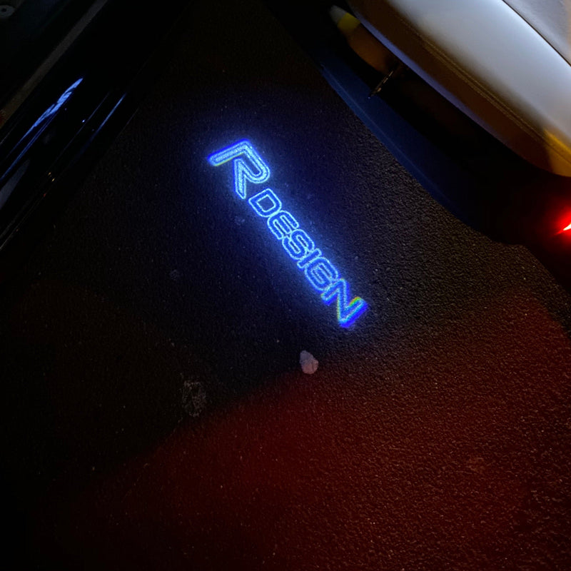 Volvo R DESIGN LOGO PROJECROTR LIGHTS Nr.85 (quantità 1 = 2 pellicole logo / 2 luci porta) 