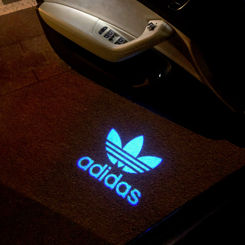 Luci per porta con logo ADIDAS Nr.228 (quantità 1 = 1 set/2 luci per porta)Serie Collaborazione