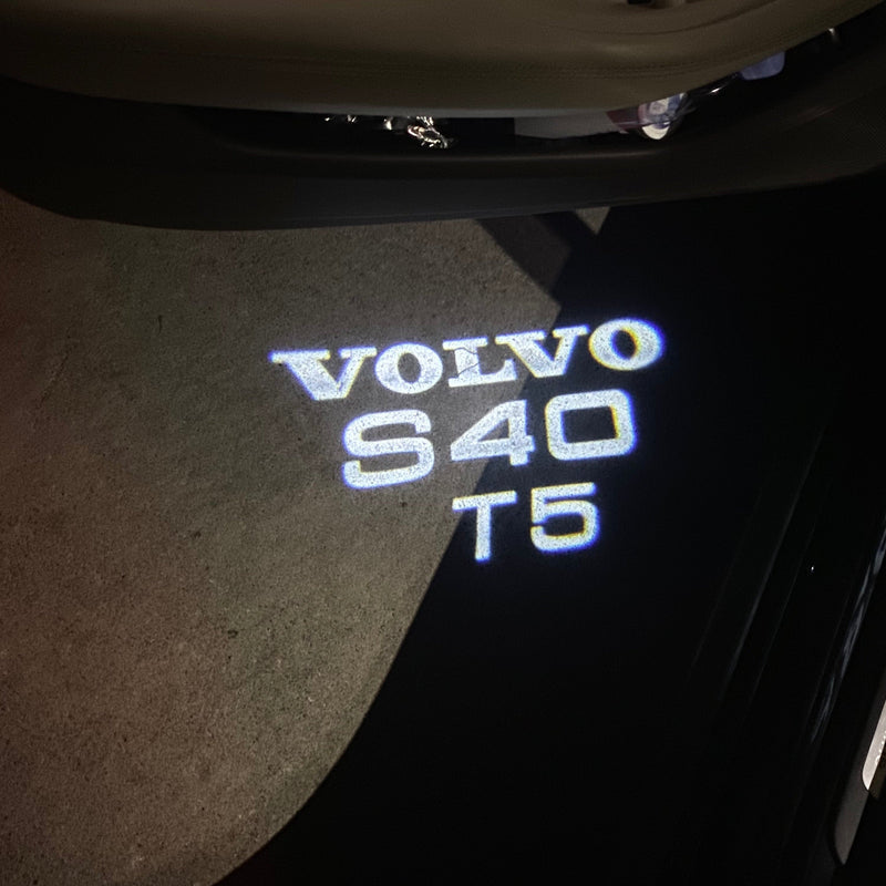 Volvo S 40 LOGO PROJECROTR LIGHTS Nr.115 (quantità 1 = 2 pellicole logo / 2 luci porta) 