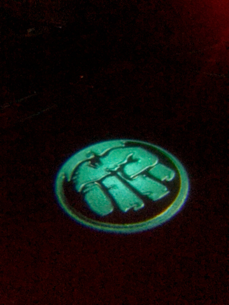 Luci per porte con logo HULK Nr.212 (quantità 1 = 2 pellicole con logo /2 luci per porte)Logo degli eroi Marvel 