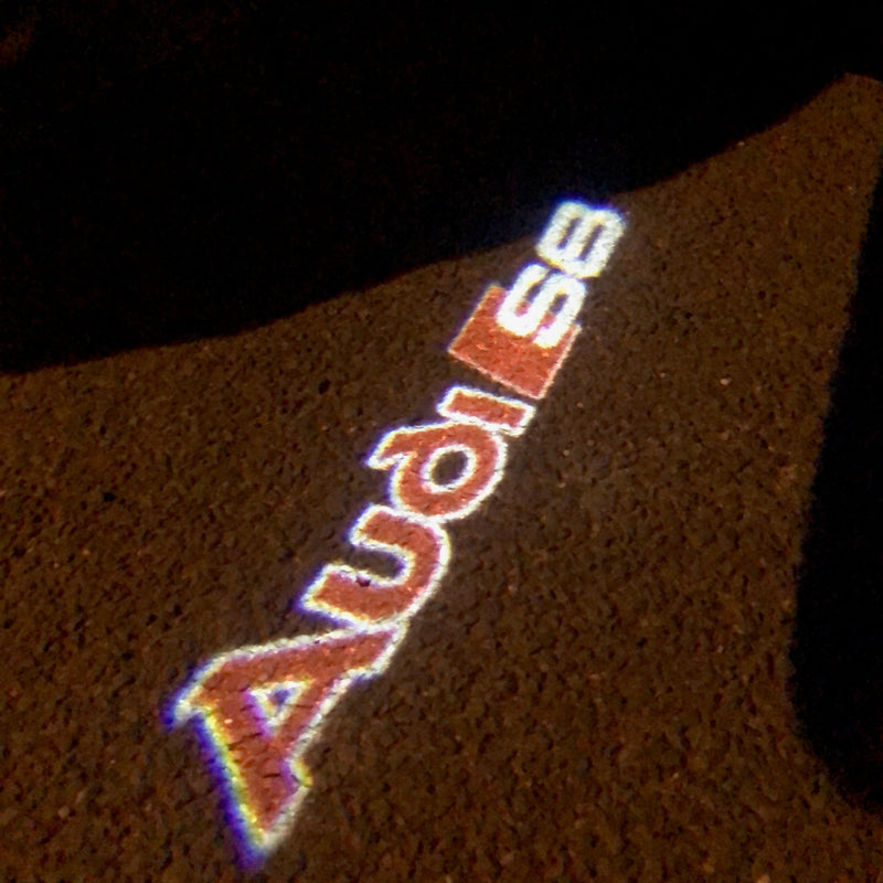 AUDI S8 LOGO PROJECTOT LIGHTS Nr.94 (quantità 1 = 2 pellicole logo /2 luci porta） 