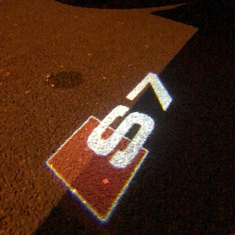 AUDI S7 LOGO PROJECTOT LIGHTS Nr.28 (Menge 1 = 2 Logofolien /2 Türleuchten）